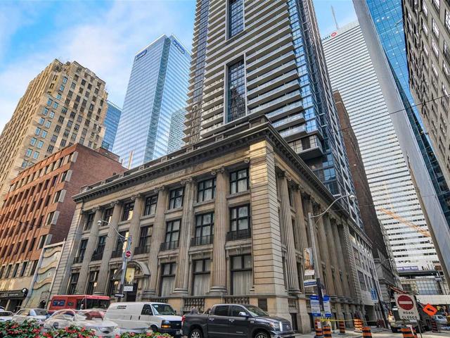 73 Richmond St W, Unit 411