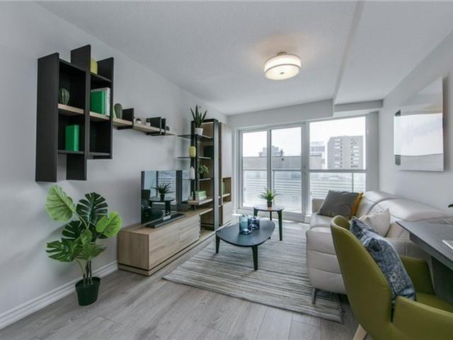 386 Yonge St, Unit 2203