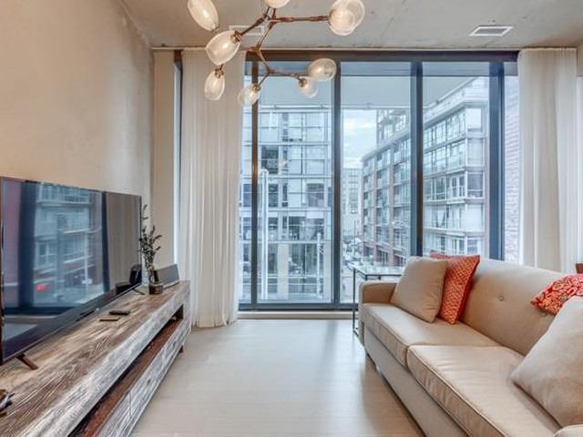 205 - 11 Charlotte St