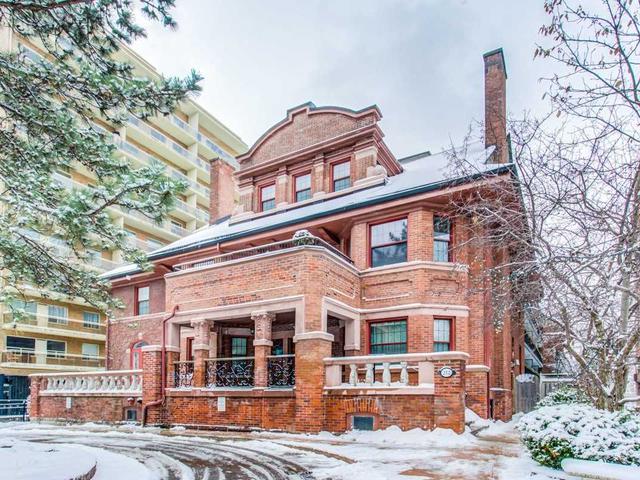 105 - 212 St George St