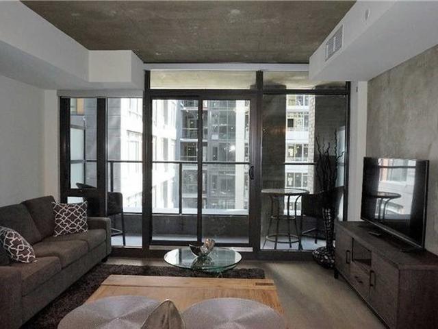 519 - 111 Bathurst St