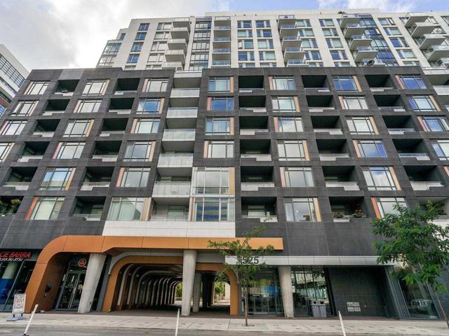 1733 - 525 Adelaide St W