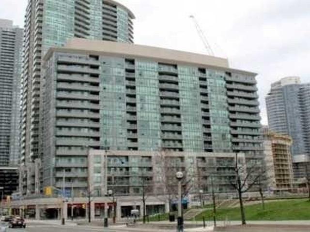 206 - 51 Lower Simcoe St