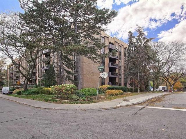 350 Lonsdale Rd, Unit 401