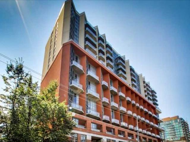 PH02 - 255 Richmond St E