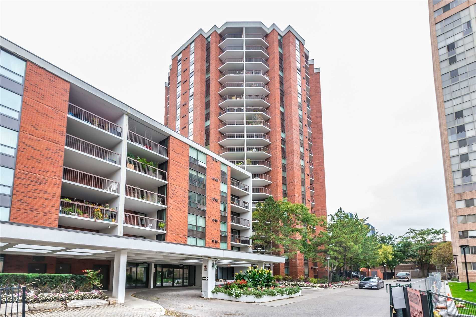 1819 77 Maitland Pl, Toronto Sold, C4657970 Condos.ca 1819 77 Maitland Pl, Toronto Sold, C4657970 Condos.ca