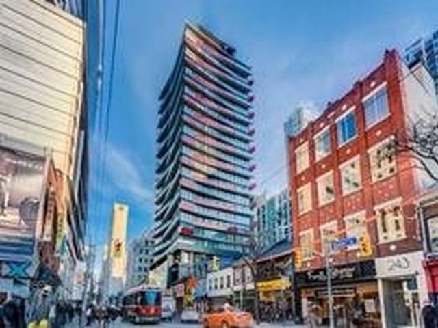 215 Queen St W, Unit 1101