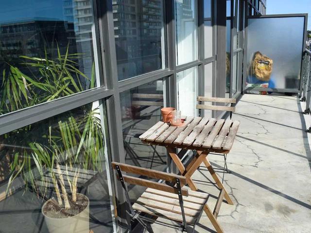 607 - 1205 Queen St W