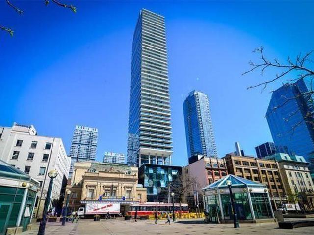 2302 - 224 King St W