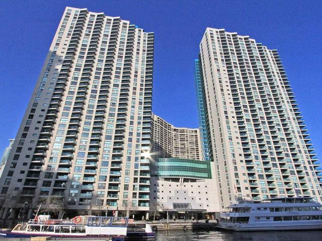 77 Harbour Sq, Unit 1407