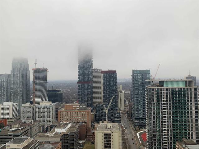 3702 - 160 Roehampton Ave