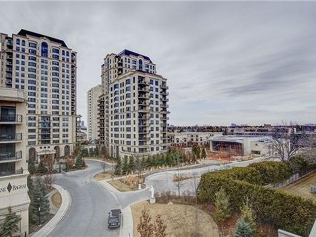 676 Sheppard Ave E, Unit 512