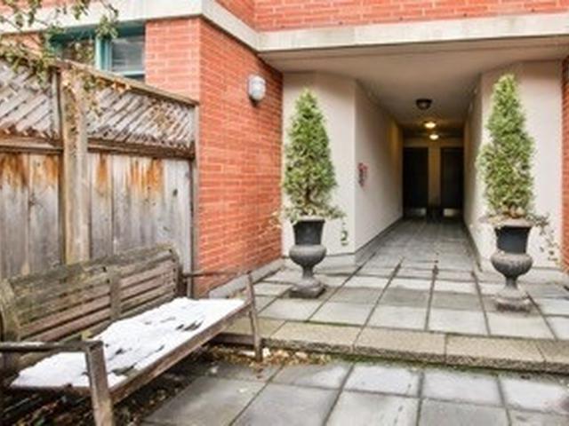 109 - 500 Richmond St W