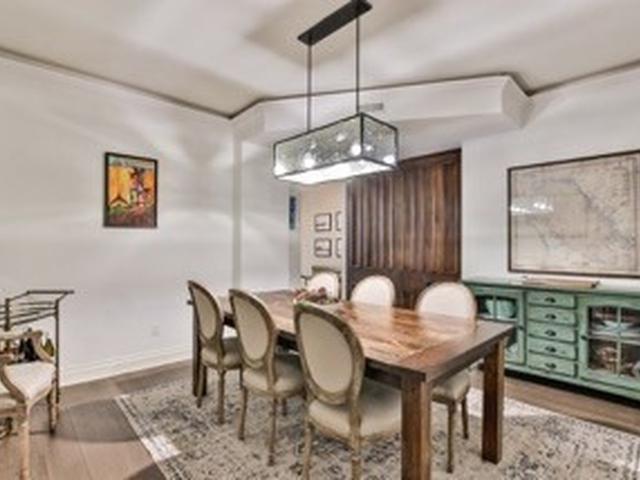 109 - 500 Richmond St W