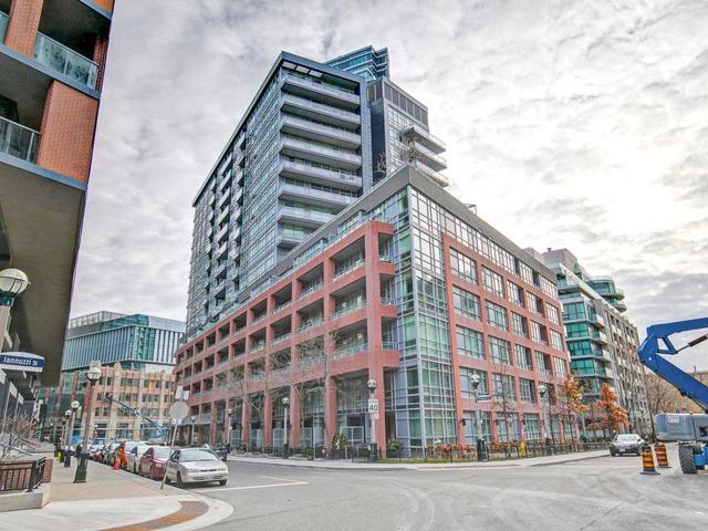 15 Bruyeres Mews, Unit 202