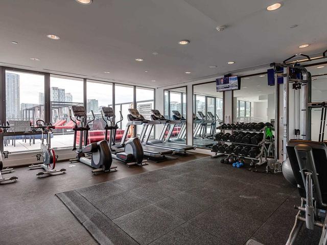 535 - 461 Adelaide St