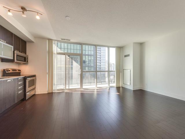 28 Ted Rogers Way, Unit 2303