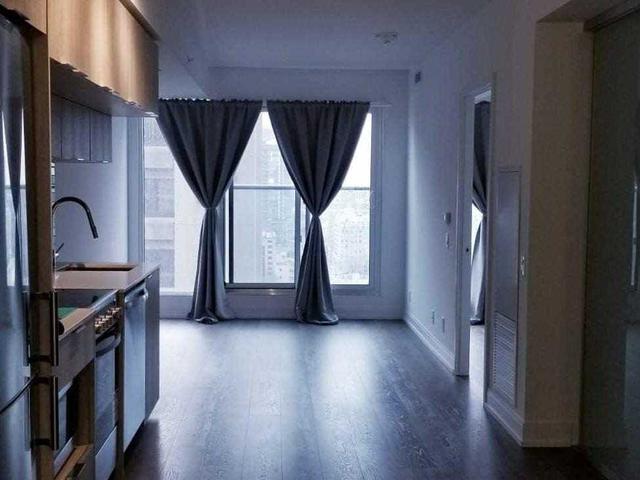 181 Dundas St E, Unit 1809