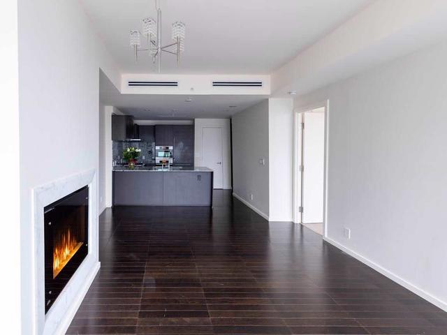 3002 - 180 University Ave