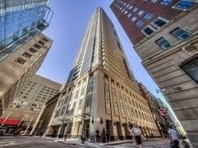 4810U - 70 Temperance St