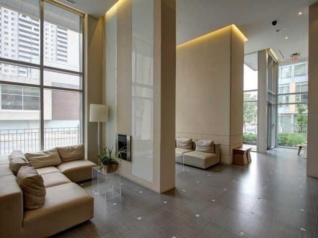 404 - 500 Sherbourne St