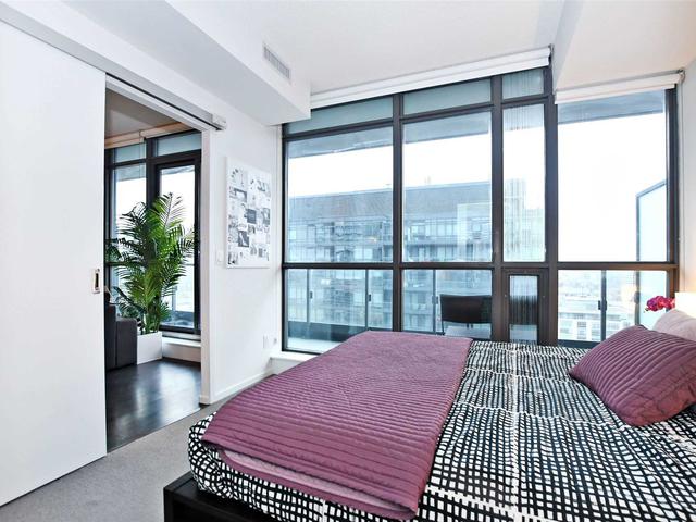 1801 - 8 Charlotte St