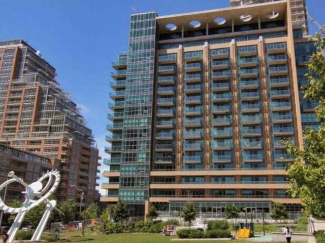 206 - 69 Lynn Williams St