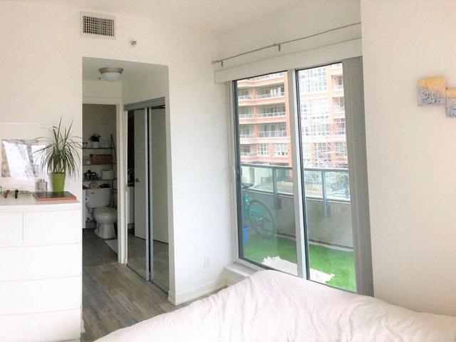 206 - 69 Lynn Williams St