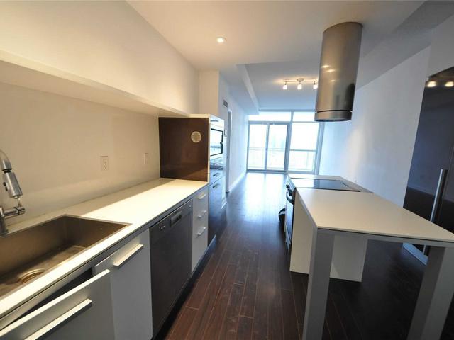 2911 - 38 Dan Leckle Way