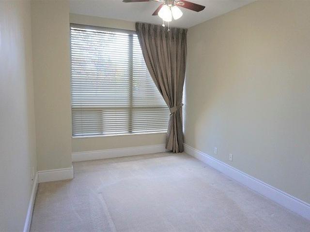 101 - 10 Northtown Way