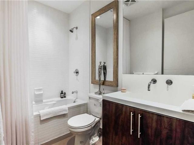 102 - 66 Portland St