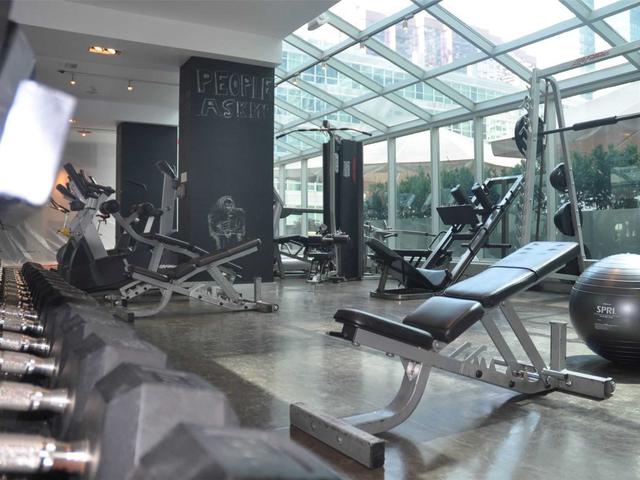 203 - 350 Wellington St W