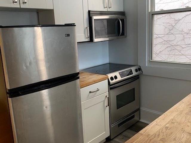 2nd Flr - 129 Ossington Ave