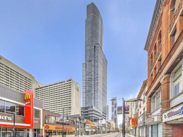 3203 - 386 Yonge St