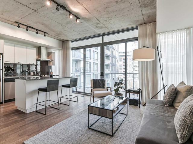 914 - 95 Bathurst St