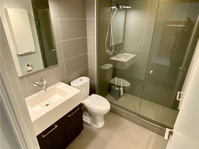 731 - 461 Adelaide St W