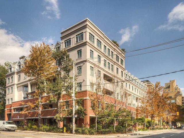 324 - 500 Richmond St W