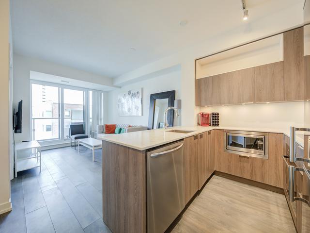 912 - 200 Sackville St