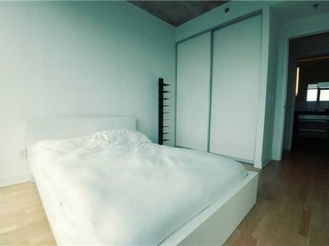 902 - 8 Dovercourt Rd