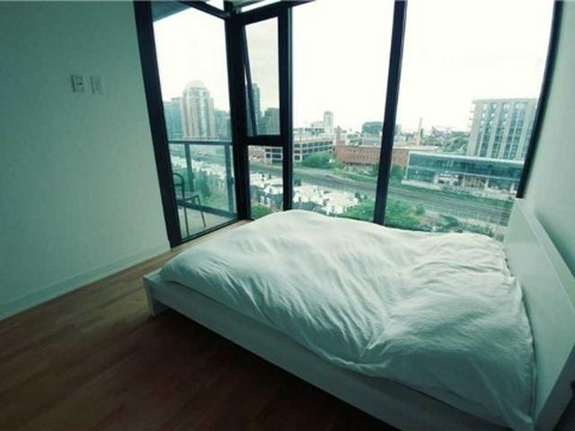 902 - 8 Dovercourt Rd