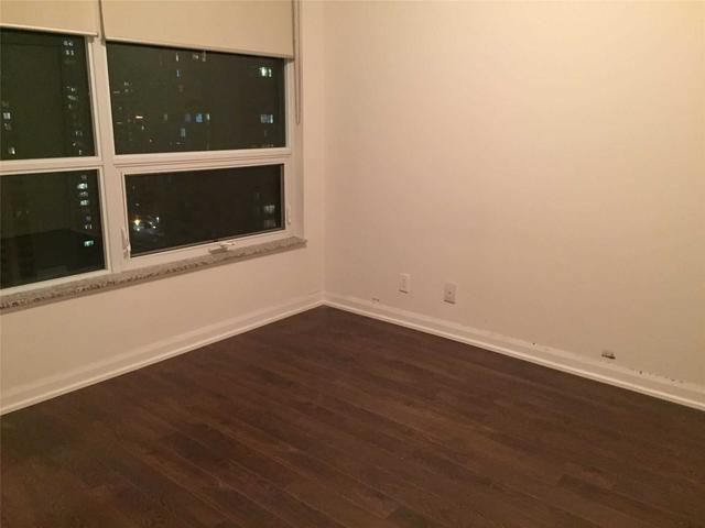 1712 - 500 Sherbourne St