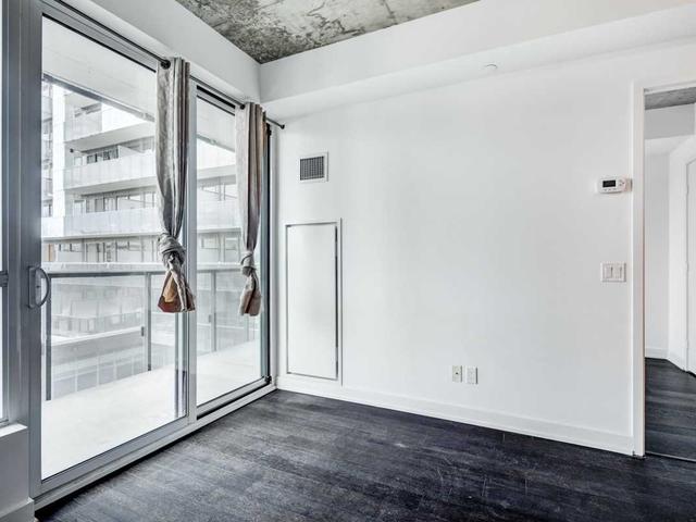 635 - 1030 King St W