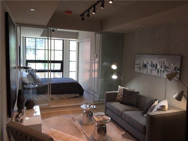 413 - 608 Richmond St W