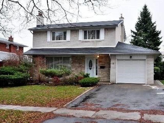 5 Wellesbourne Cres
