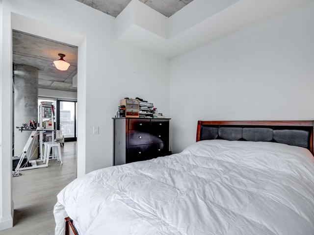 3501 - 224 King St W