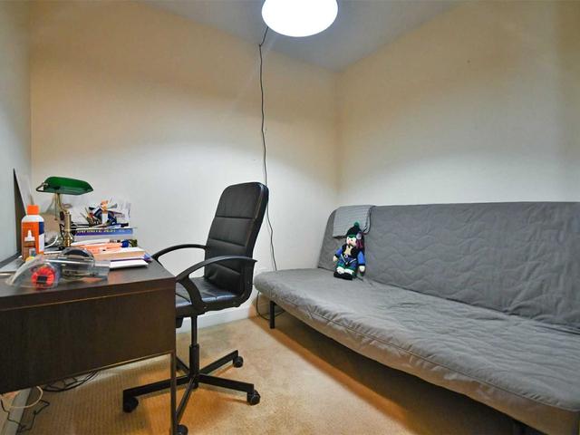 1112 - 255 Richmond St E