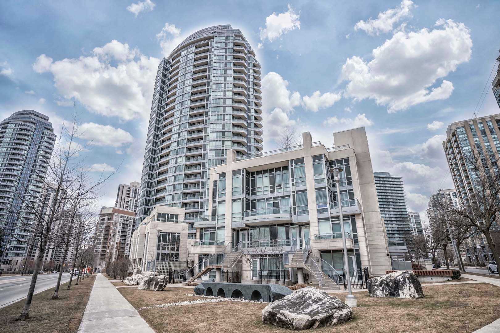 112 31 Olive Ave, Toronto Sold, C4726292 Condos.ca