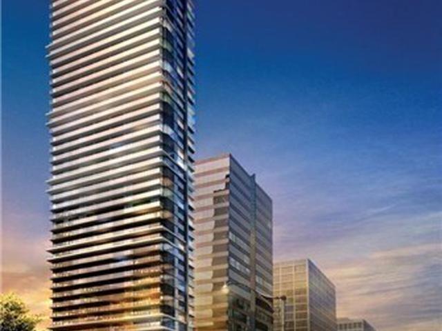 901 - 426 University Ave