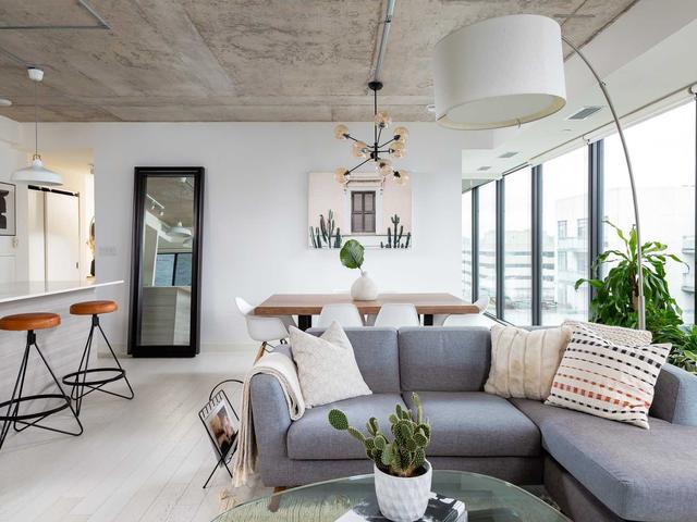 1518 - 111 Bathurst St