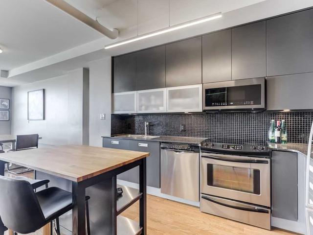 519 - 380 Macpherson Ave